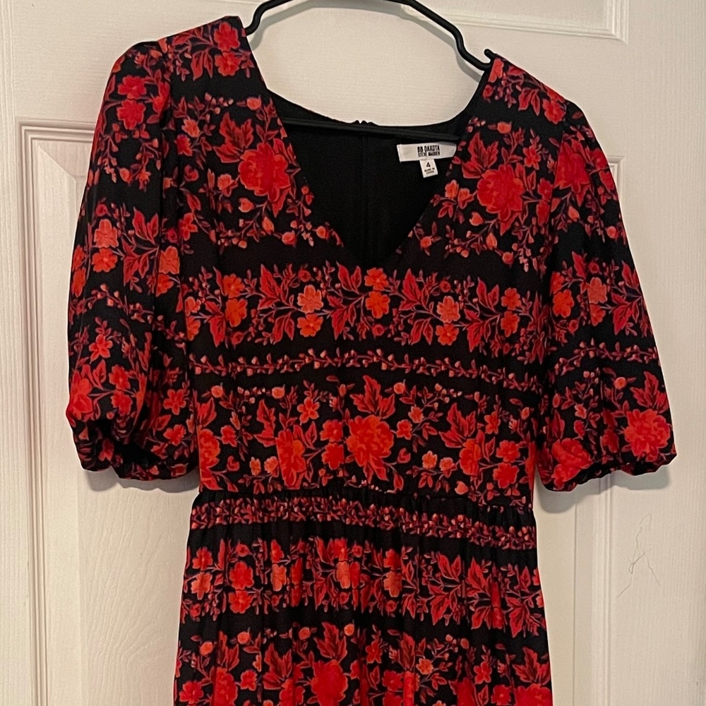 BB Dakota Casual Floral Dress